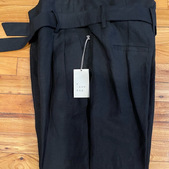 Linen Slacks - Picture 6 of 6